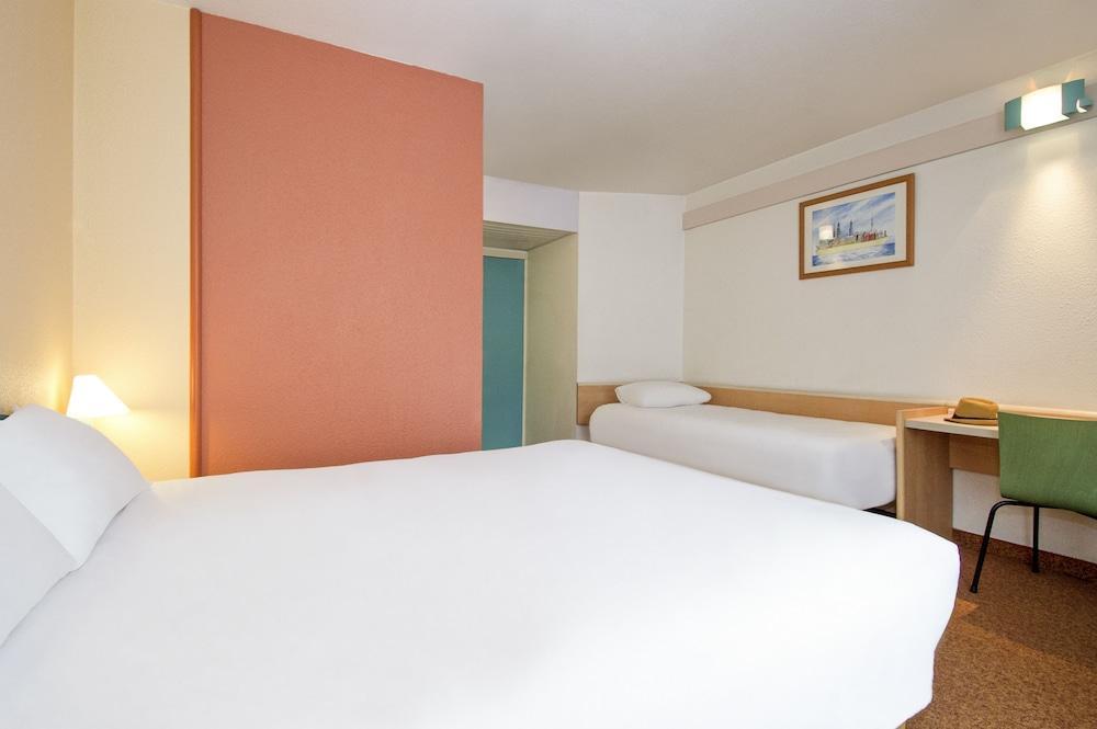 Ibis Egletons Hotel Exterior photo