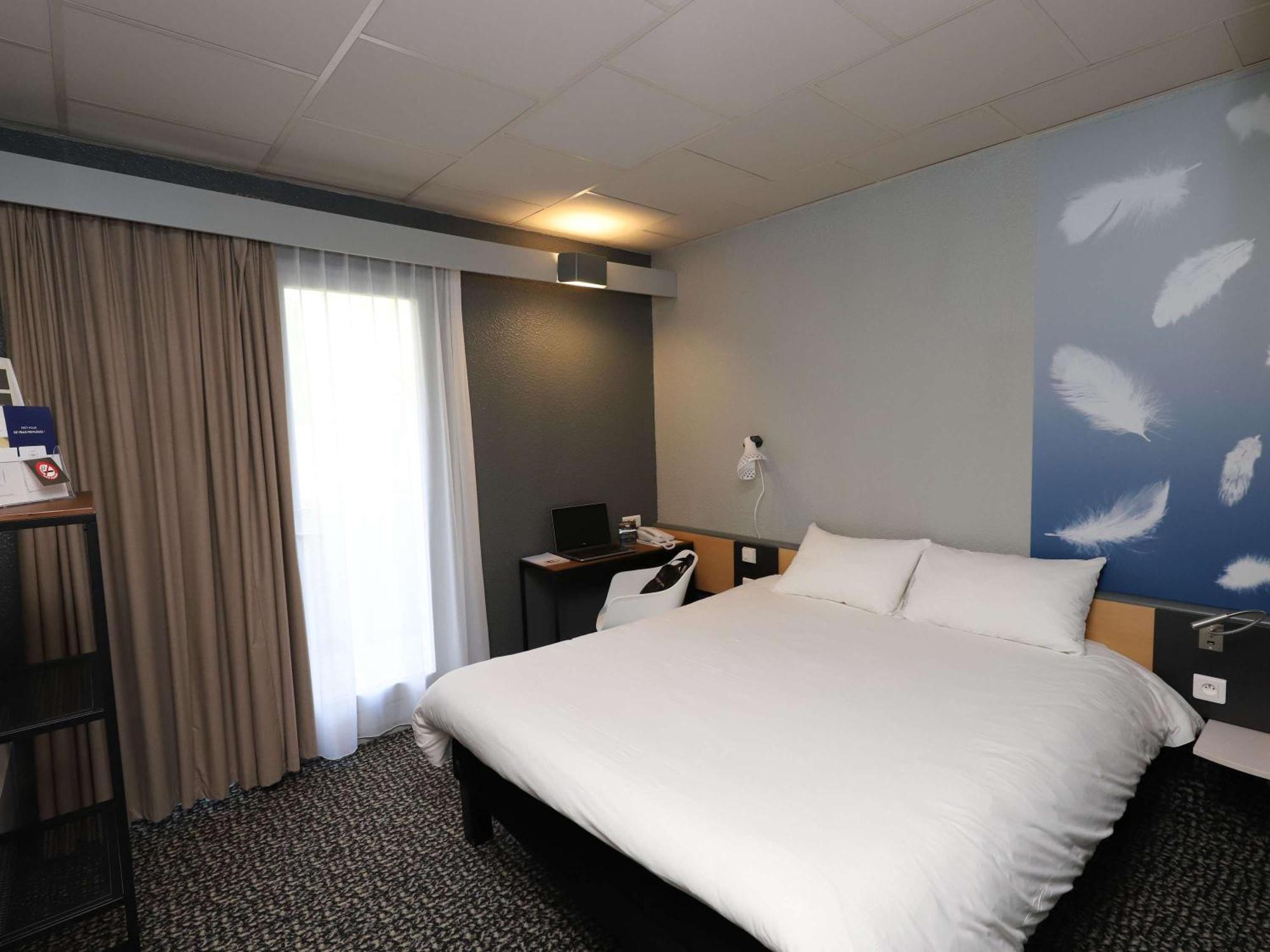 Ibis Egletons Hotel Exterior photo