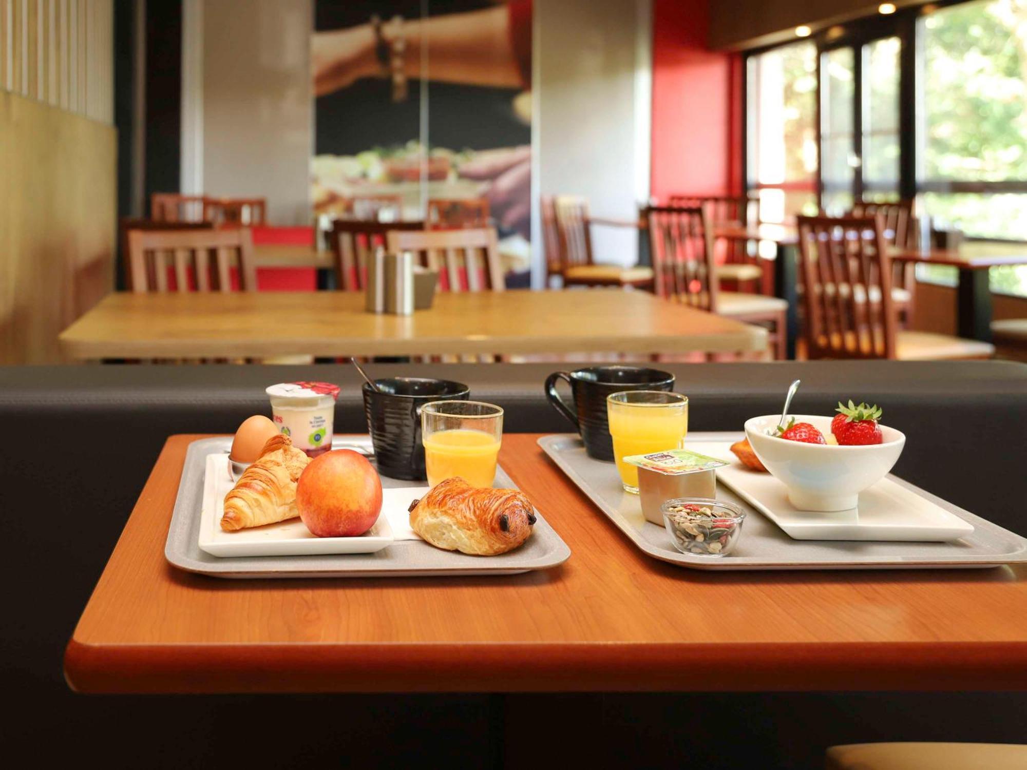 Ibis Egletons Hotel Exterior photo